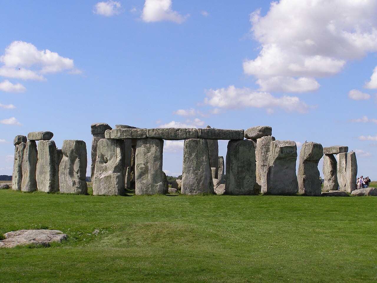 Stonehenge Altar Stone: New Scottish Origin Revealed by Science